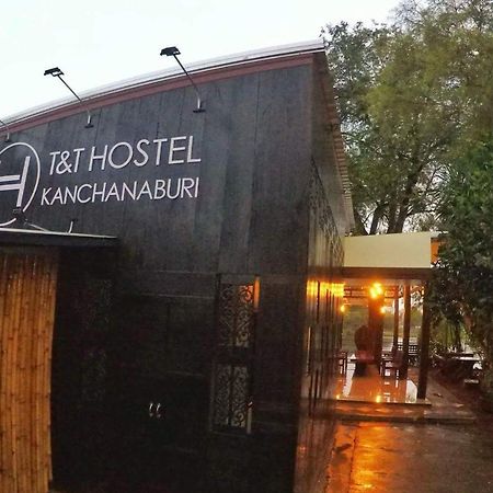 T & T Hostel Kanchanaburi City Exteriör bild